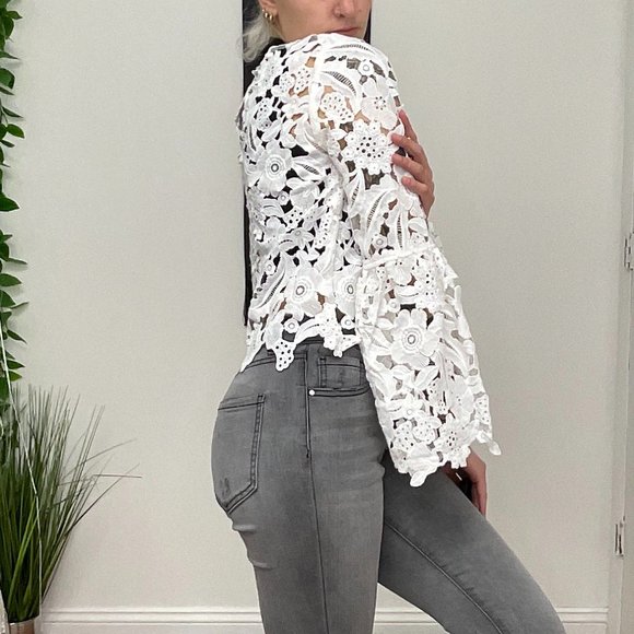 DECJUBA Bell Sleeve Eyelet Floral Lace Top Blouse Size 10 White - Picture 11 of 11